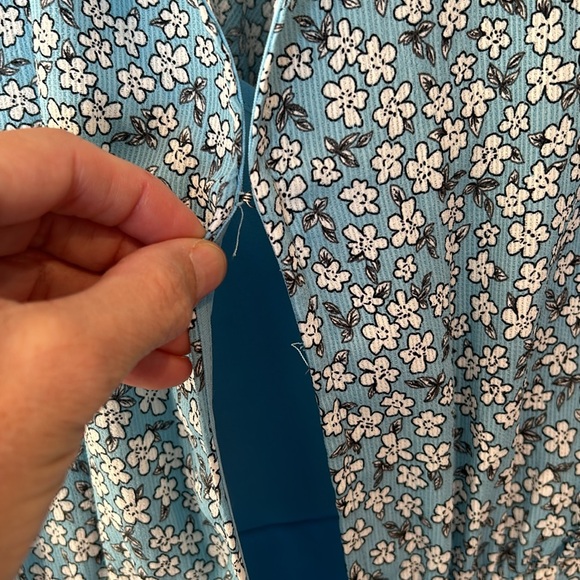 Urban Outfitters Finders Keepers Ditsy Pleated Floral Dress - Picture 12 of 15